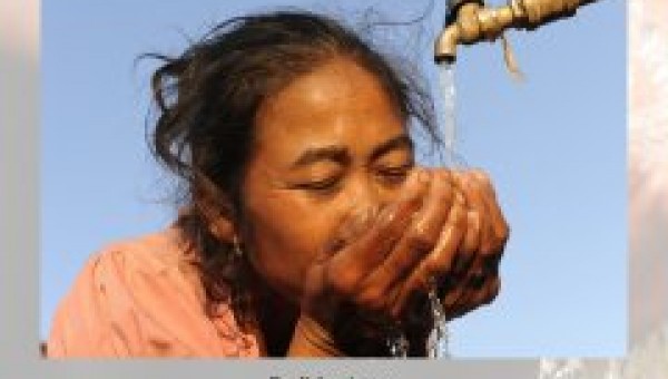 Flyer 10 Jahre Menschenrecht auf Wasser